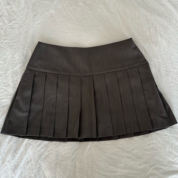 ENGLISH FACTORY medium Pleated Miniskort like new - Picture 7 of 16